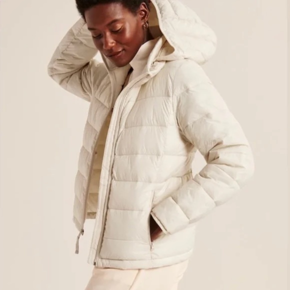Abercrombie and Fitch Lightweight Puffer - Picture 1 of 6